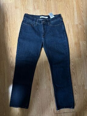 Levi’s 525 perfect waist straight leg jean